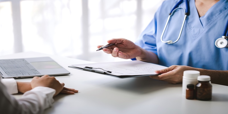 Krankenversicherungsreform 2026: Wechsel in PKV wird drastisch erschwert