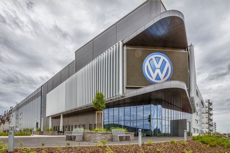 Volkswagen vor möglicher Neuordnung: Was Ausgliederung, Jobs und Mitbestimmung bedeuten