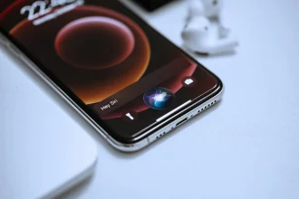 Apple-Siri und EU-Regeln: Warum neue KI-Funktionen später kommen könnten