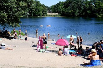 Wo kann man in Berlin 2026 baden: Liste der Seen, beste Orte, Anfahrt, Routen
