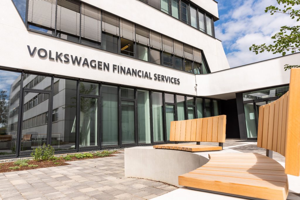 VW Bank erhöht Tagesgeld-Zinsen: Was Sparer jetzt wissen müssen. Zinsen, Konditionen und Vergleich