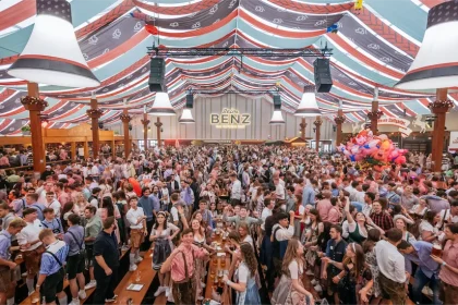 Cannstatter Volksfest 2026: Termine, Reservierung und Preise