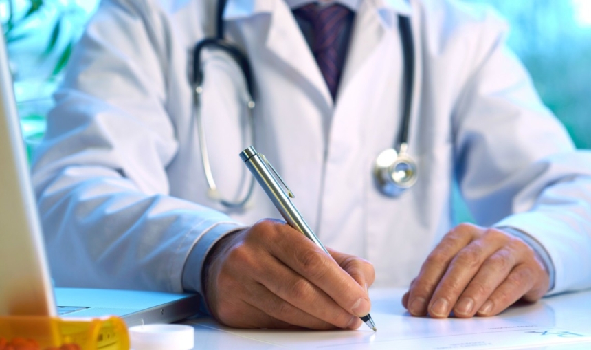 Krankschreibung ab dem ersten Tag: Krankenkassen sehen lange Ausfälle als größtes Problem