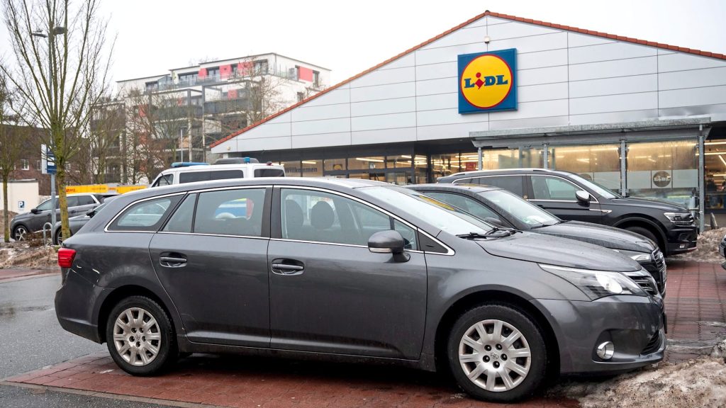 Warum der Lidl-Konzern seinen Mitarbeitern neue Elektro-Dienstwagen verbietet