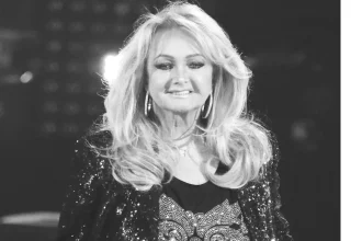 Sängerin Bonnie Tyler ist gestorben: Alter, Todesursache und Biografie