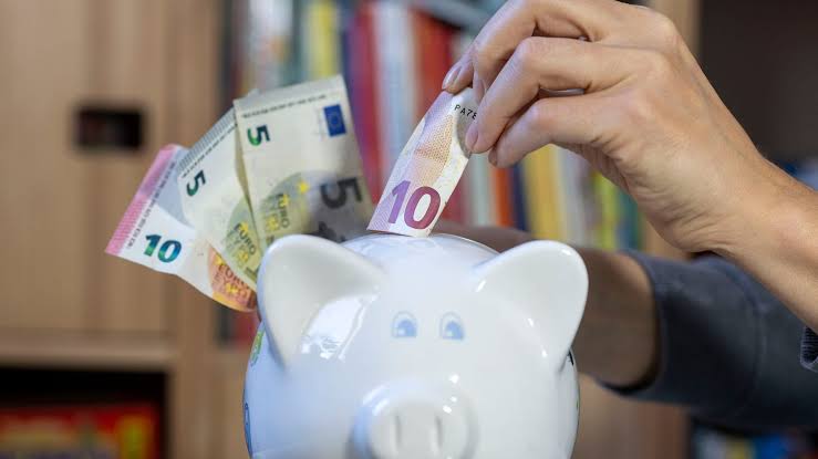 Tagesgeld vs Festgeld 2026: Zinsen Vergleich