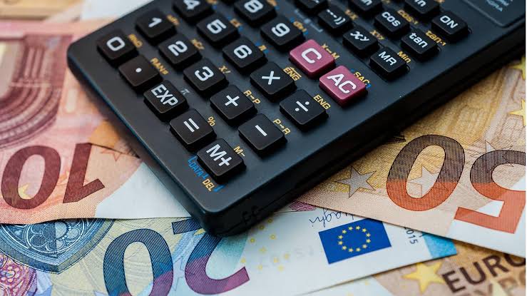Tagesgeld vs Festgeld 2026: Zinsen Vergleich