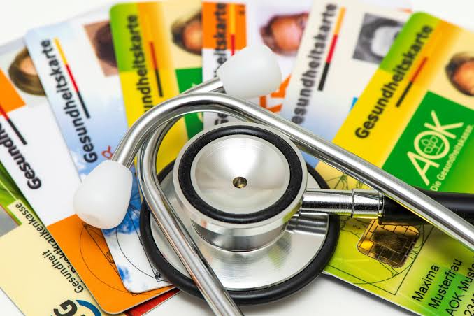 Krankenkassen-Zusatzbeitrag 2026: Wann sich ein Wechsel wirklich lohnt