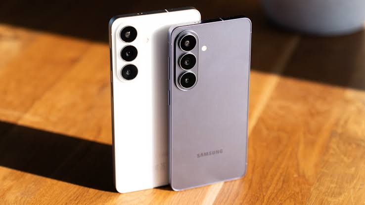 Samsung Galaxy S26 oder S26 Plus: Welches Smartphone lohnt sich mehr?
