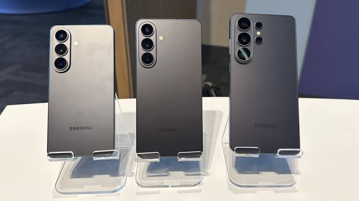 Samsung Galaxy S26 oder S26 Plus: Welches Smartphone lohnt sich mehr?