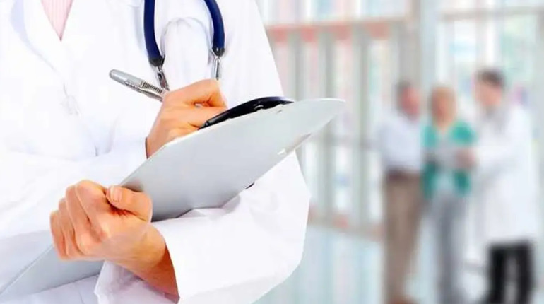 Techniker Krankenkasse kündigt fast alle Verträge mit Hausärzten: Grund und Folgen