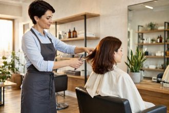 Mondkalender für Haarschnitte im September 2026: die besten und schlechtesten Termine