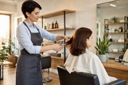 Mondkalender für Haarschnitte im September 2026: die besten und schlechtesten Termine