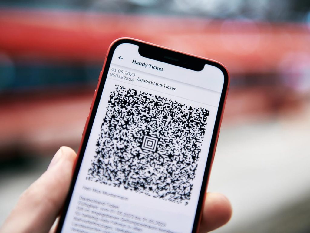Deutschlandticket könnte wieder teurer werden: Zeitpunkt und Betrag