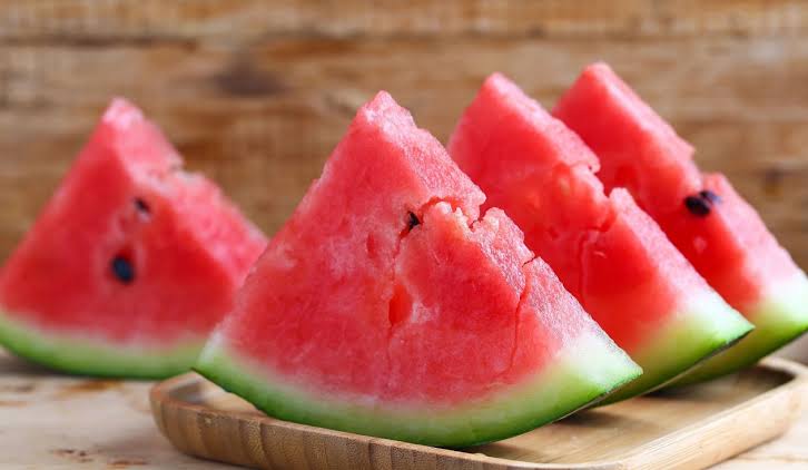 Wassermelone jeden Tag: Vorteile, Risiken und die richtige Menge im Überblick