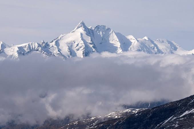 Großglockner-Unfall in Österreich: Deutscher (19) stürzt am Großglockner 40 Meter in den Tod
