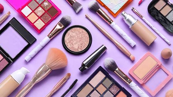 Neue Regeln für Kosmetik ab August: Was Kunden über Shampoo und Pflegeprodukte wissen müssen