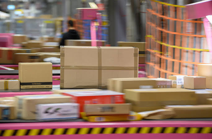 DHL-Zentrum in Mecklenburg-Vorpommern gesperrt: Was über den Quecksilber-Verdacht bekannt ist