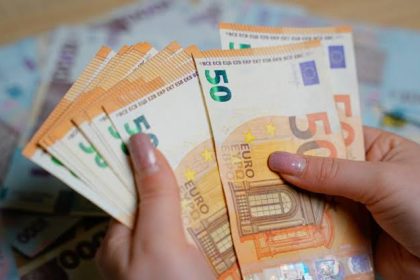 Kindergeld 2027 steigt auf 267 Euro: So viel bekommen Familien künftig