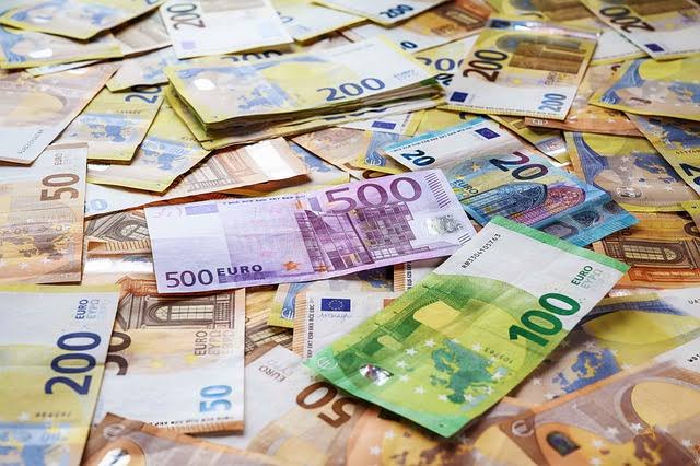 Rentenzahlung verspätet: Diese Gründe sind oft völlig normal. Das sollten Rentner jetzt prüfen