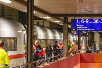 Bahnstrecke Kassel–Fulda gesperrt: Diese ICE und Regionalzüge sind. Ursache und was zu tun ist